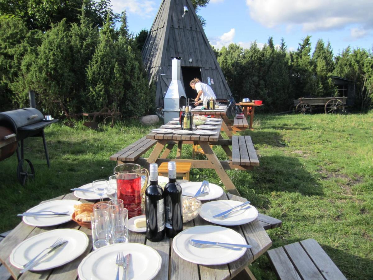 Pivarootsi Holiday Village Eksteriør billede