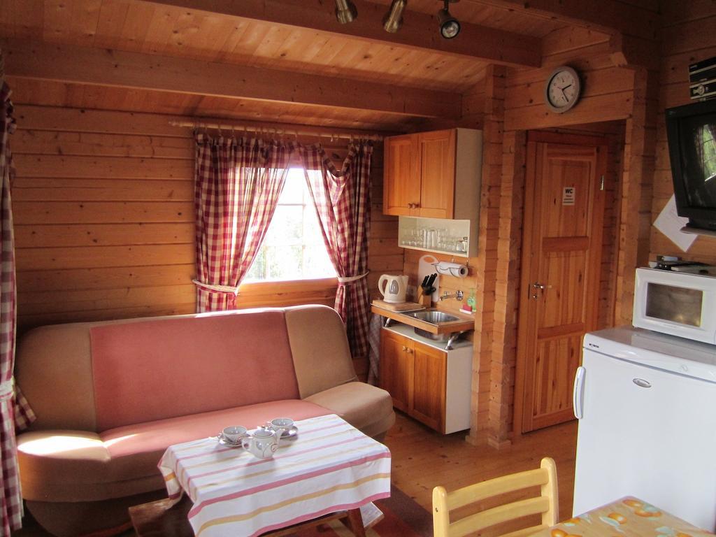 Pivarootsi Holiday Village Værelse billede